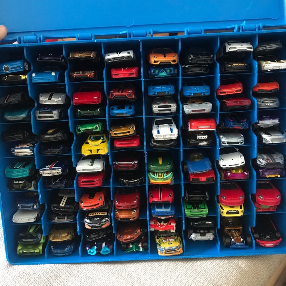 Hot wheels and the box